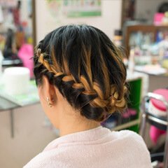 Colour 'N' Curls Unisex Salon